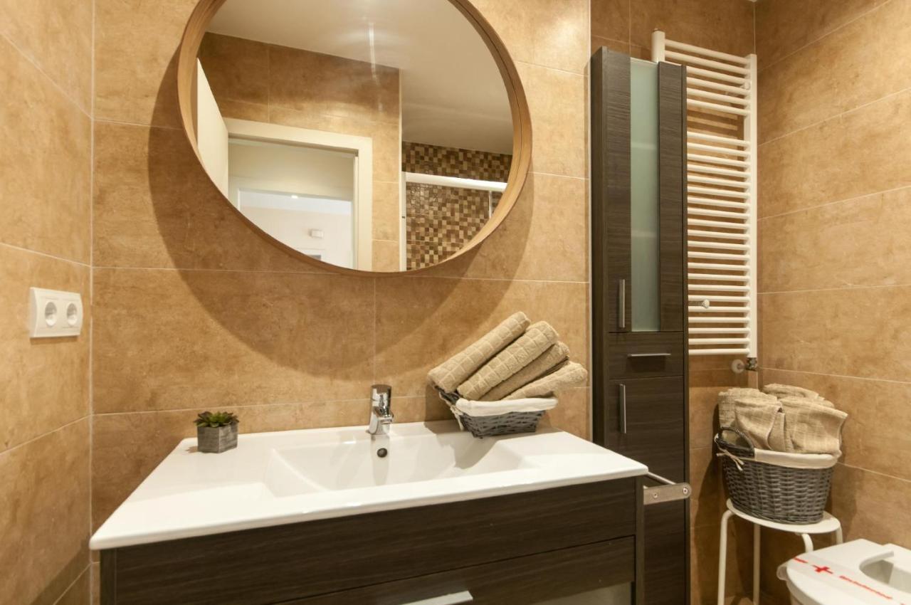Elevated Experience - Urquinaona Apartment Barcelona Ngoại thất bức ảnh